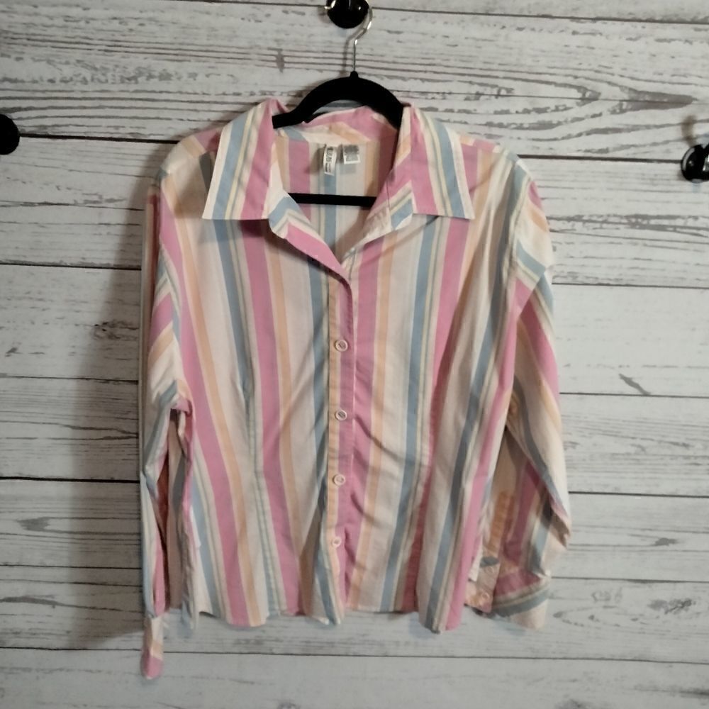 "Bill Blas's" woman's button up shirt